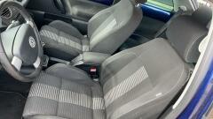 Volkswagen-New Beetle-18