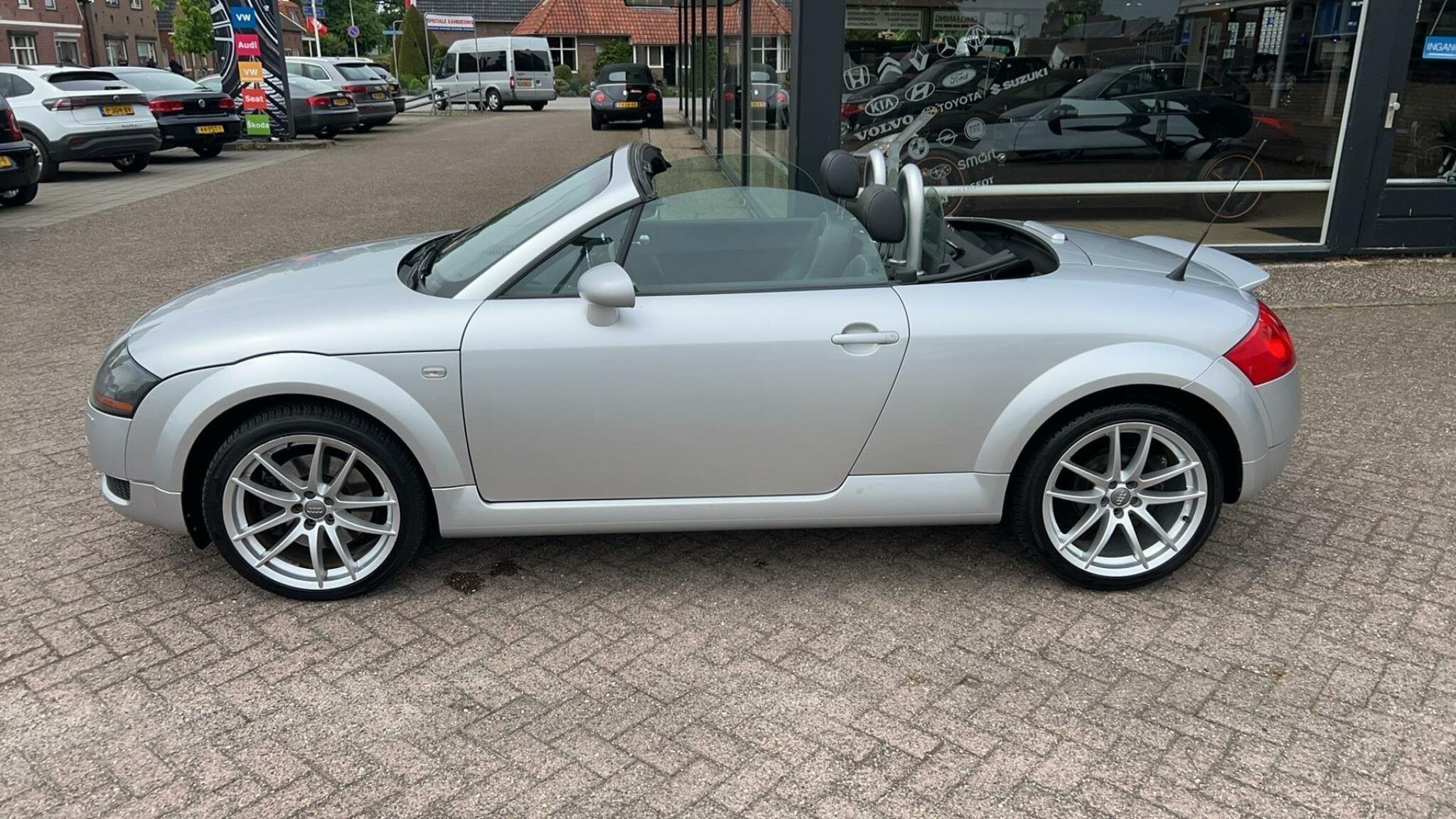 Audi-TT-22