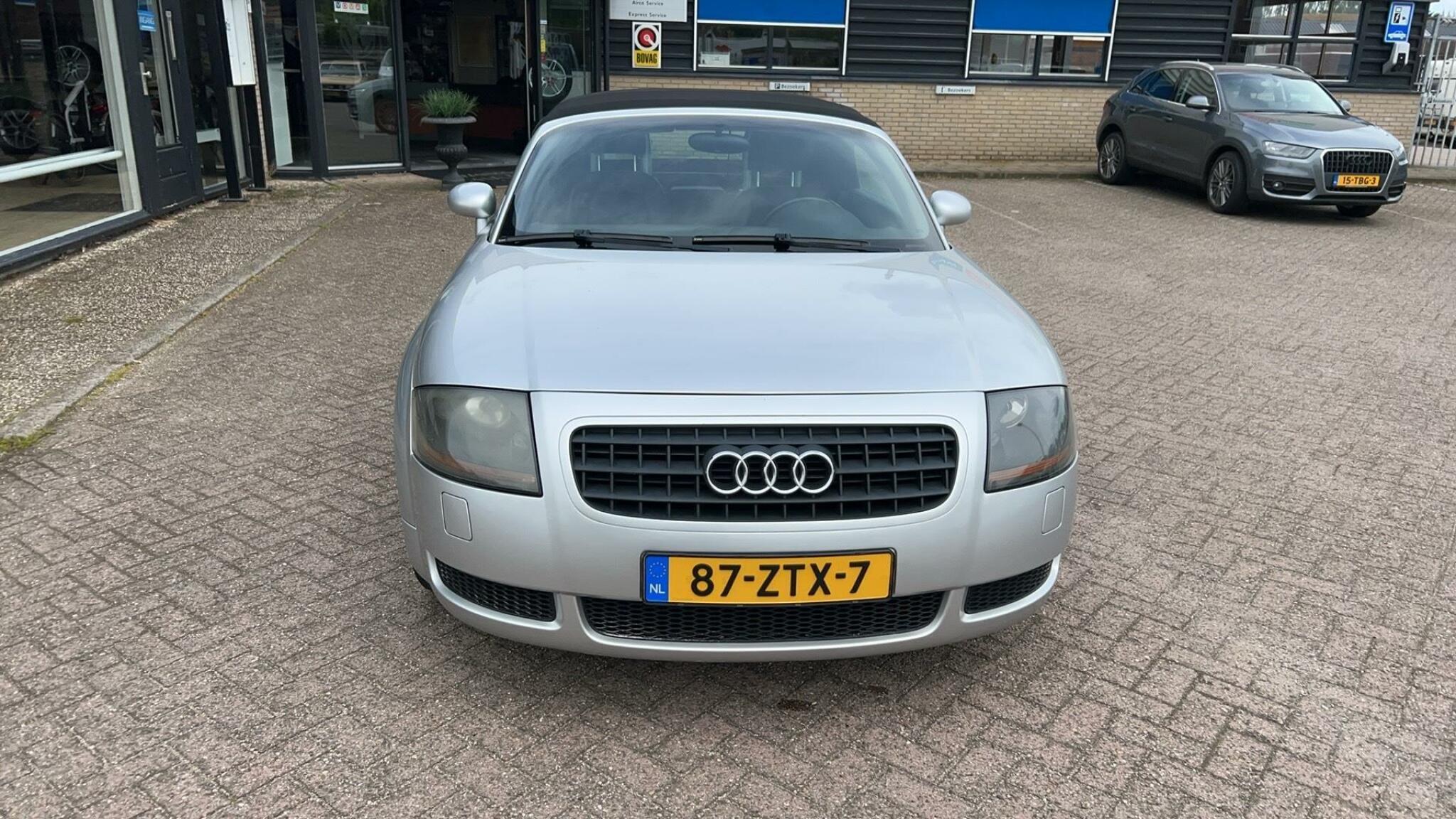Audi-TT-5