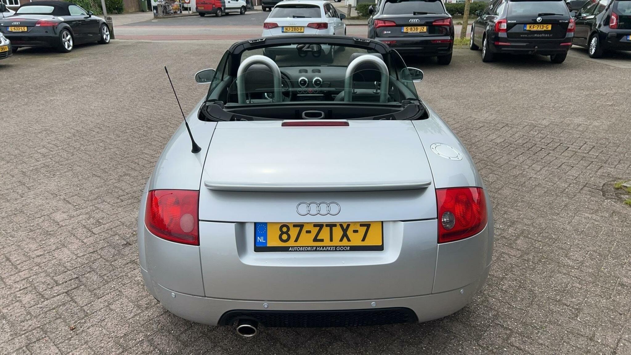 Audi-TT-24