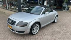 Audi-TT-0